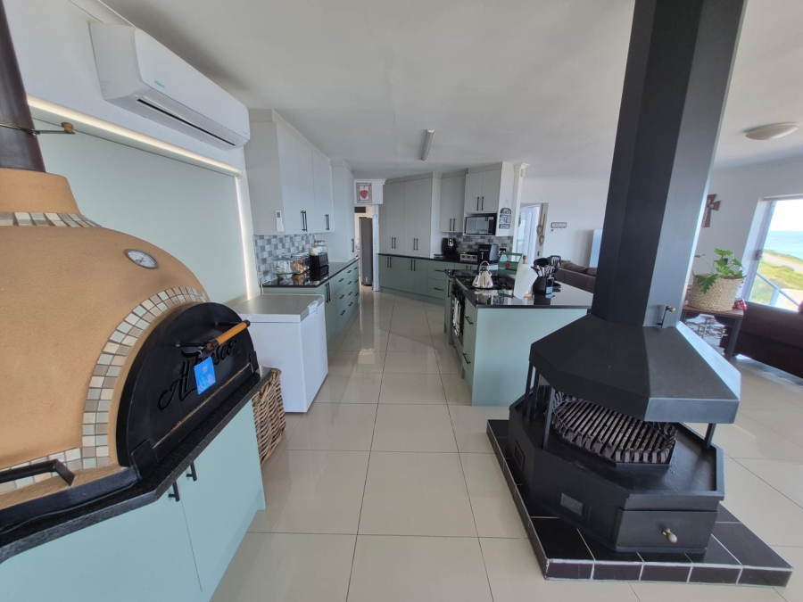 5 Bedroom Property for Sale in Dana Bay Western Cape